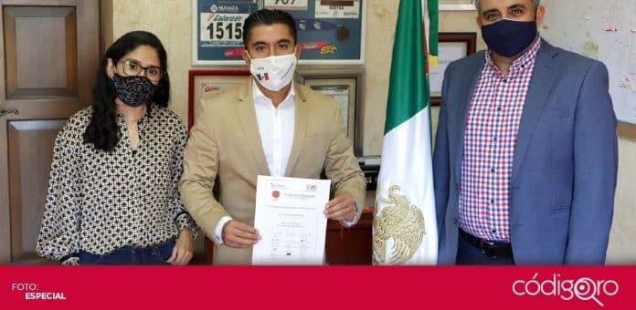 Corregidora Premio Nacional Gobierno Municipal El alcalde de Corregidora, Roberto Sosa Pichardo, recibió el Premio Nacional de Buen Gobierno Municipal. Foto: Especial