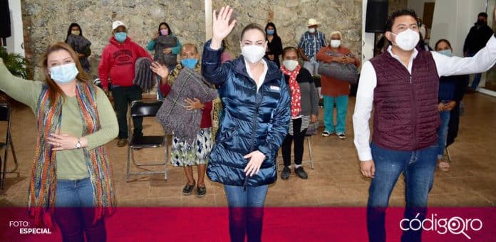 DIF Estatal posadas Jalpan Landa La presidenta del DIF Estatal Querétaro, Karina Castro de Domínguez, encabezó la celebración de posadas en los municipios de Landa de Matamoros y Arroyo Seco. Foto: Especial