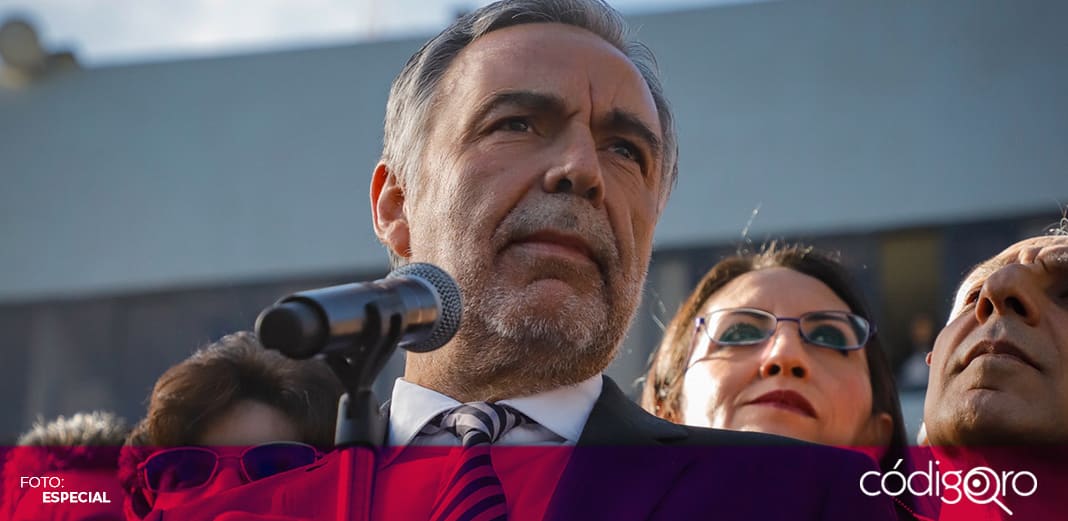 Alfonso Ramírez Cuellar, acreditado ante INE como presidente interino de Morena