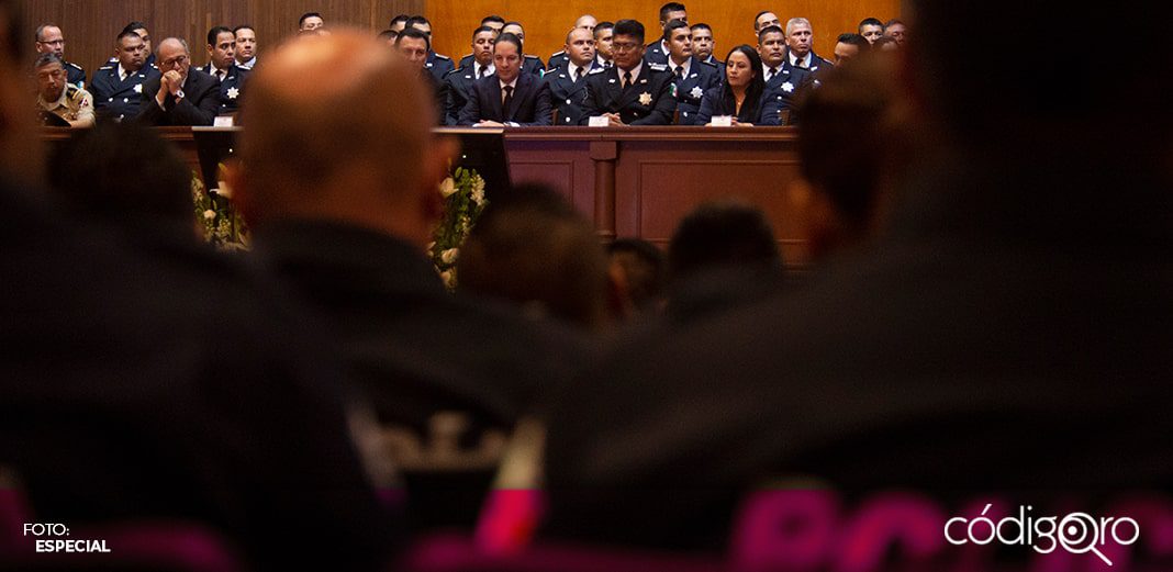 Entregan 33 grados a policías que participaron en concurso de oposición
