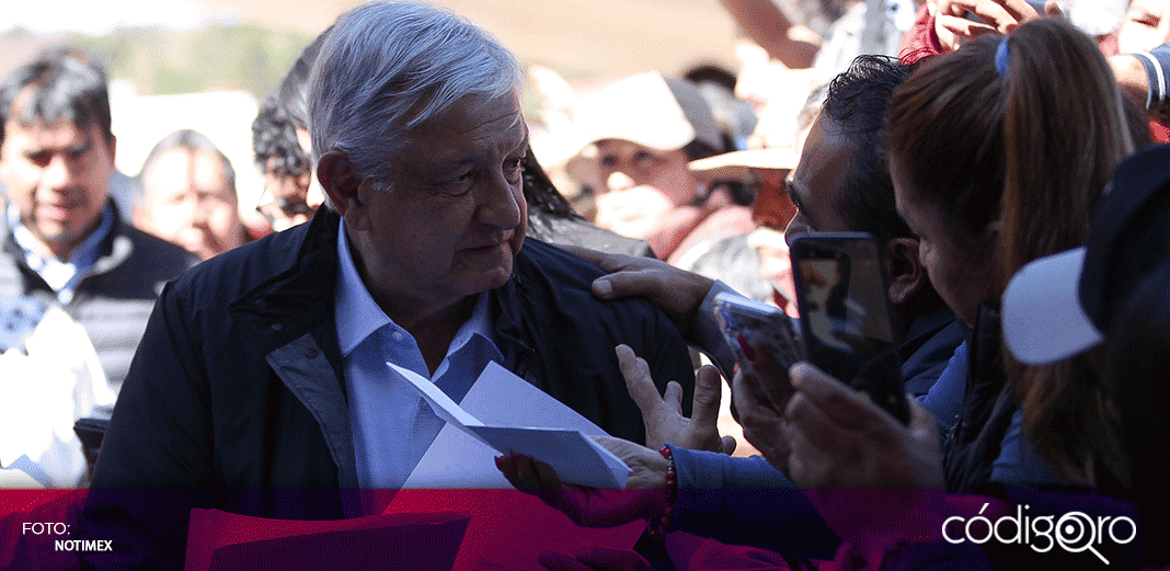 No empieces a creer que tú decides todo: mujer indígena a AMLO