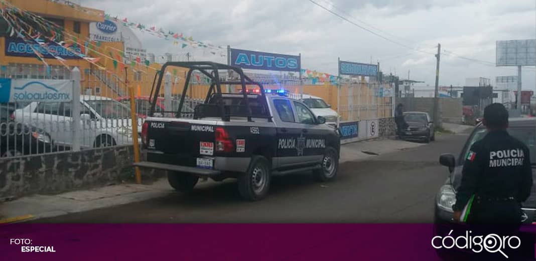 Denuncian robo de 4 vehículos de un lote de autos en San Isidro Miranda