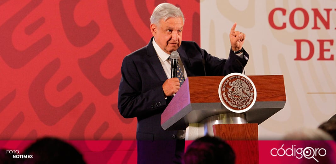 AMLO plantea hacer una "mañanera" en el avión presidencial