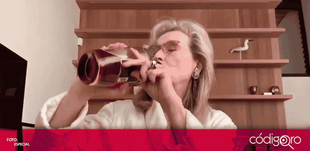 Meryl Streep canta y toma vino con sus amigas en videollamada