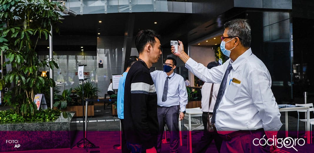 En Singapur prohíben todo tipo de reunión para prevenir contagios