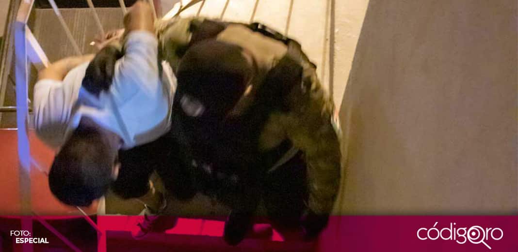 Detienen a 2 por muerte de un hombre hallado en la cajuela de un auto en San Rosa Jáuregui