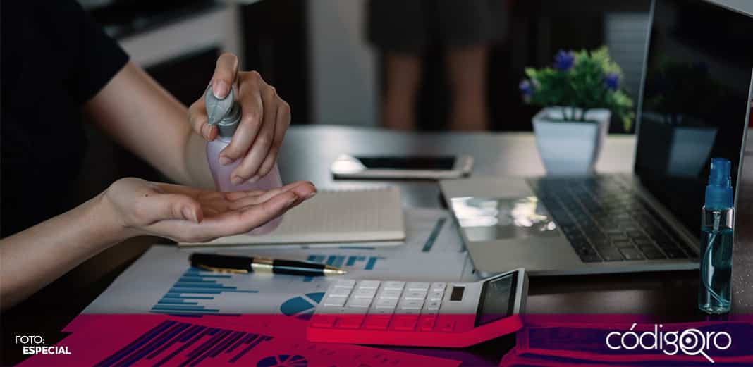 El ‘home office’: entre trastes, juguetes y gritos