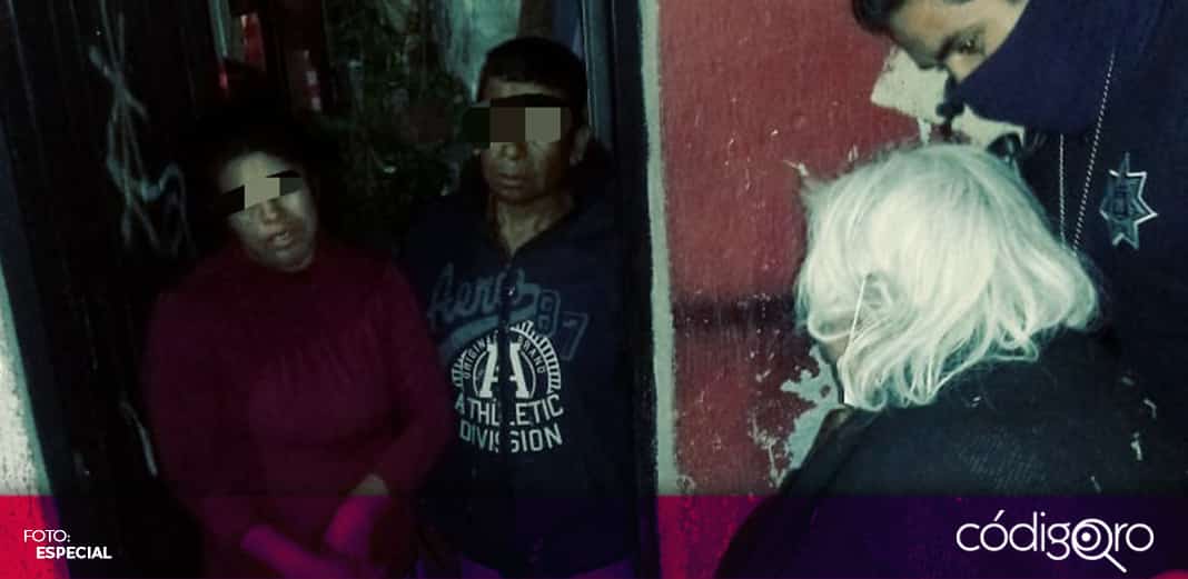 Policías municipales de El Marqués apoyan a adulta mayor a reunirse con su familia