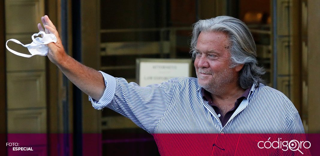 Exasesor de Trump, Steve Bannon, queda en libertad tras pagar fianza de 5 mdd