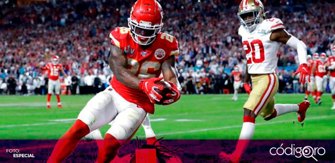 Acuerdan pruebas diarias de Covid en la NFL