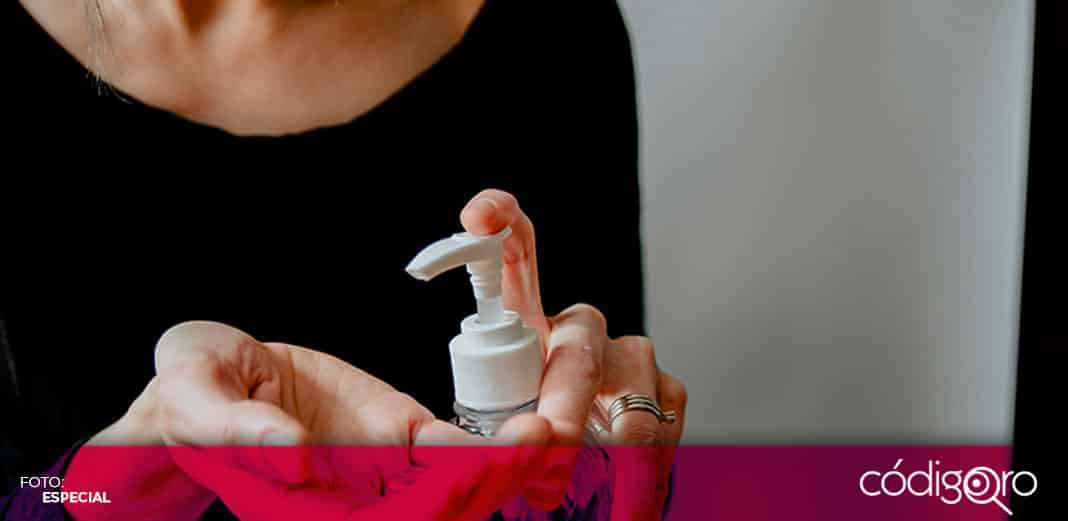 Su compañera da positivo a Covid y se queda a apoyarla