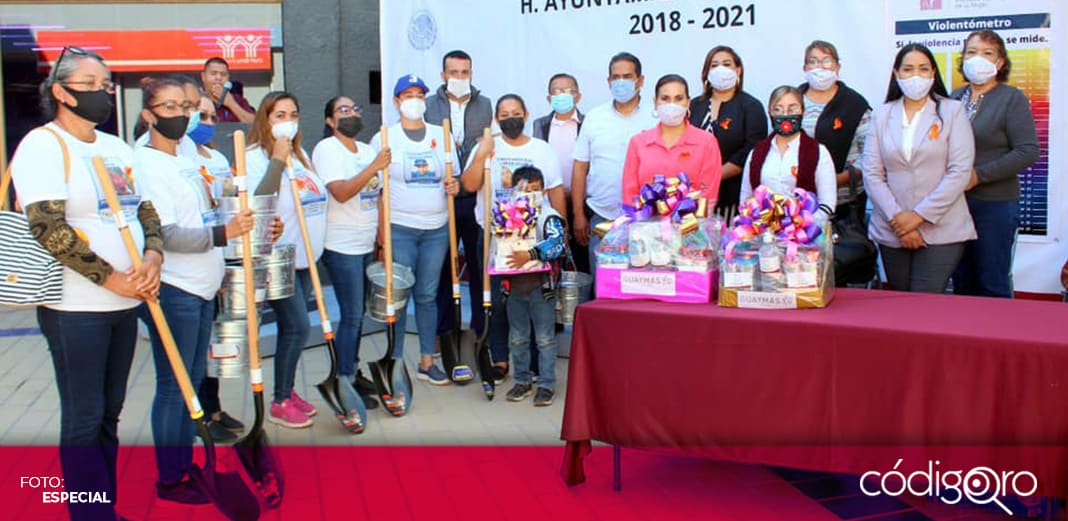 Guaymas, Sonora, entrega palas a mujeres que buscan a desaparecidos