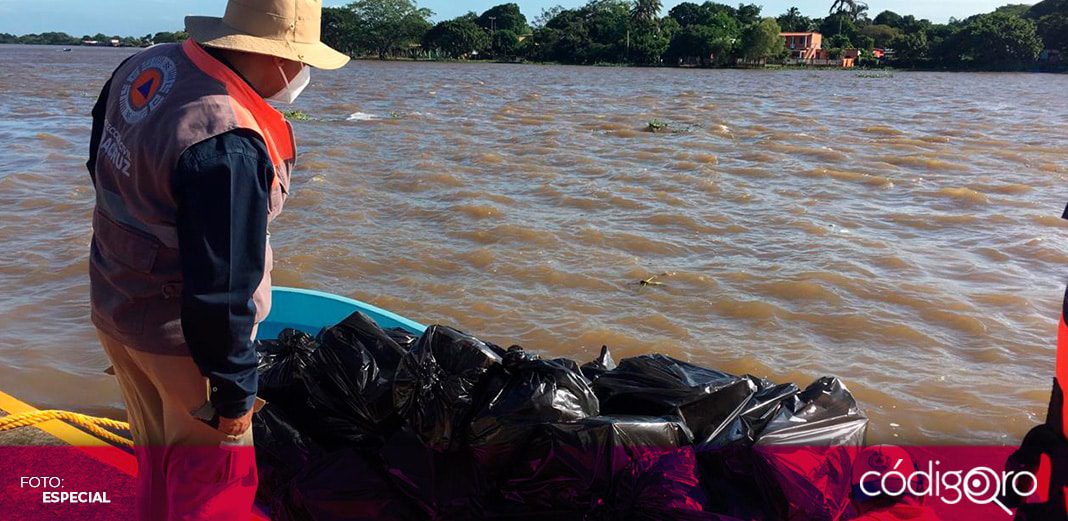 AMLO cancela gira y llega a Tabasco para atender inundaciones derivadas del huracán Eta