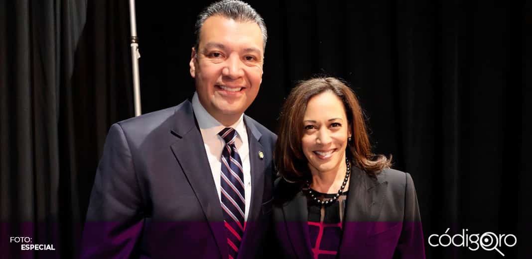 Hijo de inmigrantes mexicanos sustituirá a Kamala Harris en el Senado de EU