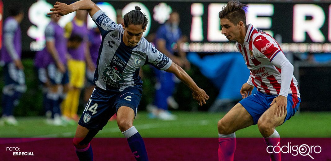 Chivas busca a Aguirre e Iniestra