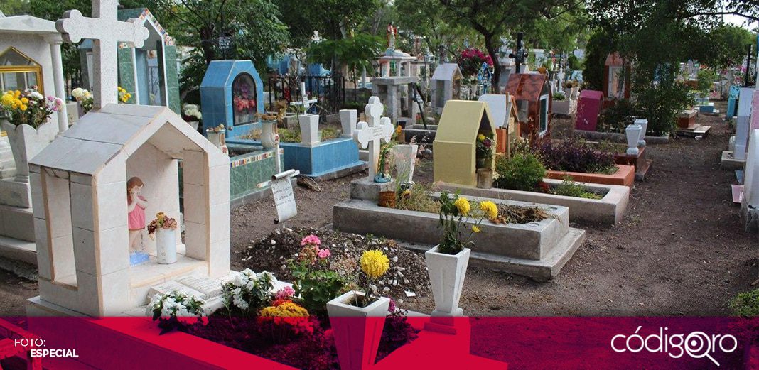 Realizan 8 inhumaciones de fallecidos por COVID-19 en panteones de Querétaro