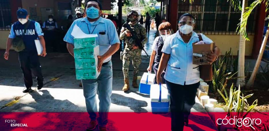 Arranca aplicación de vacunas a docentes del nivel básico en Campeche