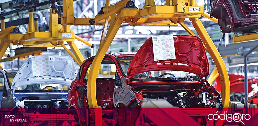Automotrices frenan producción en México por falta de gas natural