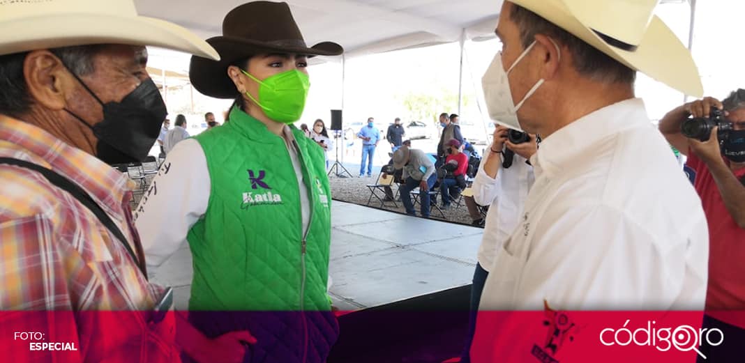 Cinco de 10 candidatos a la gubernatura acuden a foro agropecuario