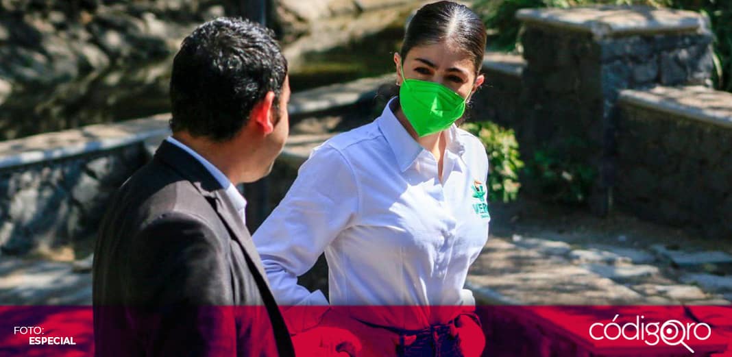 Katia Reséndiz se reúne con Federación de Estudiantes Universitarios de Querétaro