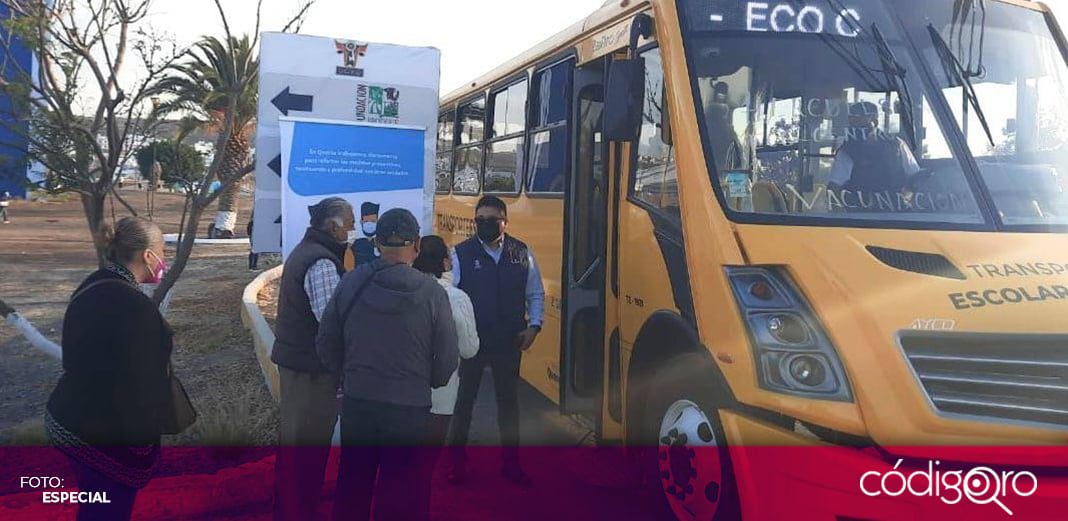 Anuncian transporte gratuito para vacunación de adultos mayores