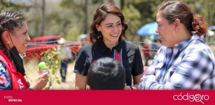 Abigail Arredondo becas 4 mil pesos anuales La candidata del PRI a la gubernatura de Querétaro, Abigail Arredondo Ramos, planteó la entrega de becas de 4 mil pesos a los estudiantes. Foto: Especial
