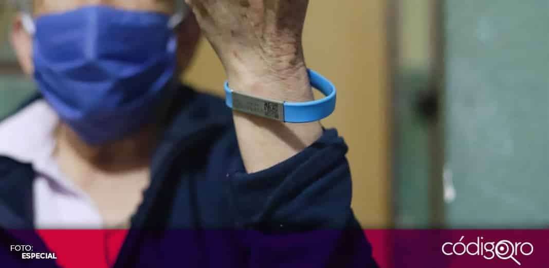 Sigue entrega de brazaletes de localización para adultos mayores