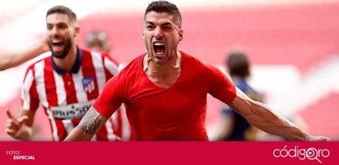 Luis Suarez victoria Atletico de Madrid Luis Suárez puso al Atlético de Madrid a una victoria del título de la Liga Española. Foto: Especial