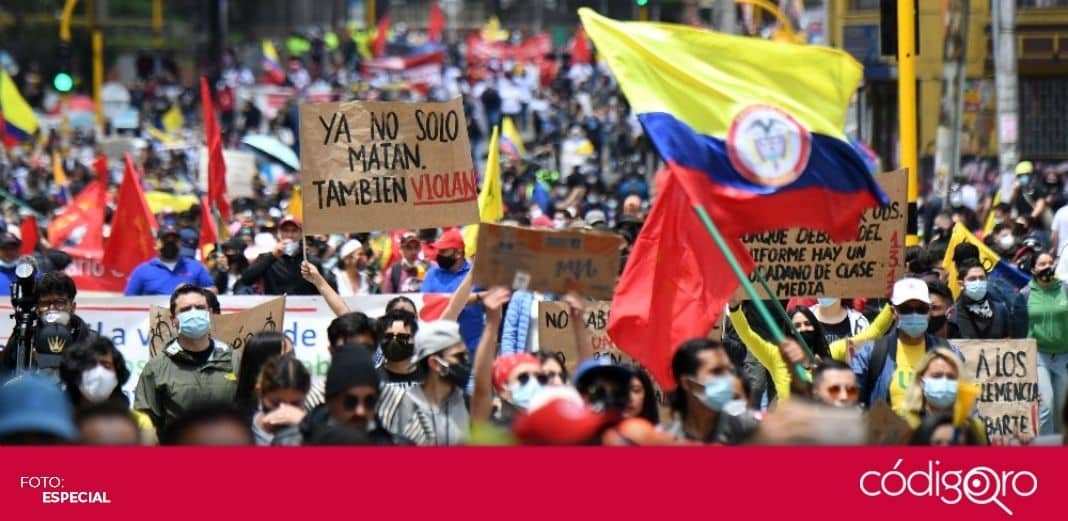 Tras protestas, presidente de Colombia retira proyecto de reforma fiscal