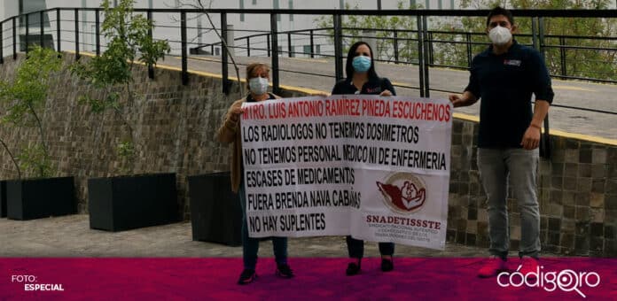 Trabajadores ISSSTE director general Queretaro Trabajadores del ISSSTE expusieron una serie de irregularidades en el estado de Querétaro. Foto: Katia Lemus