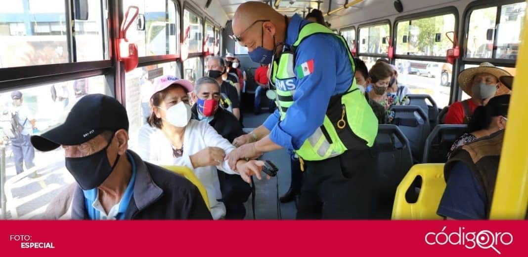 Ofrecerán transporte gratuito a personas de 50 a 59 años que acudan a vacunarse