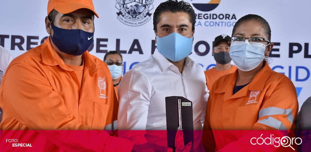 Recibe municipio de Corregidora la Escoba de Platino
