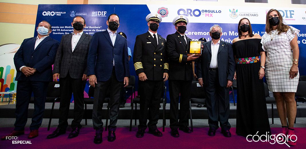 Gobernador encabeza celebración por 72 años de los Bomberos de Querétaro