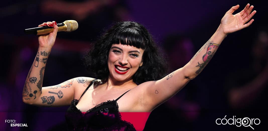 Mon Laferte anuncia su embarazo