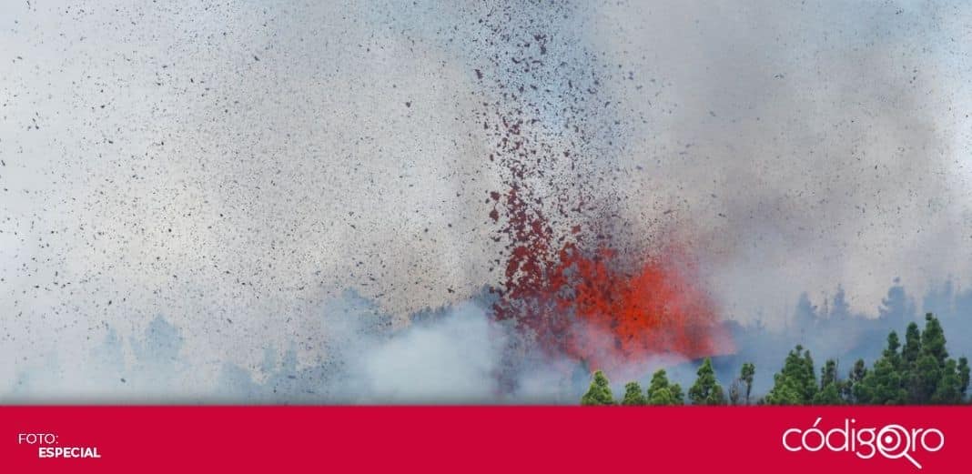 En España, hace erupción volcán en la isla de La Palma