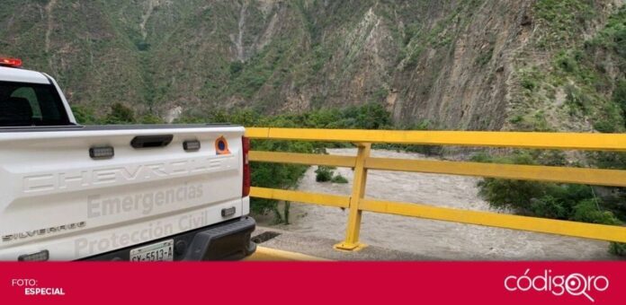 Presa Zimapa desfogue comunidades de Cadereyta Dos comunidades del municipio de Cadereyta de Montes están aisladas por el desfogue de la presa Zimapán. Foto: Especial