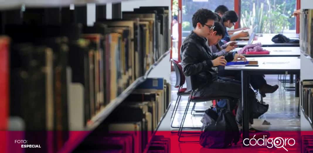 AMLO insta a las universidades a reanudar las clases presenciales
