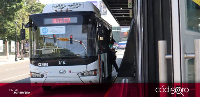 El Presupuesto de Egresos 2022 incluirá recursos para financiar la tarifa preferente de 2 pesos en el transporte público. Foto: Jair Rivera