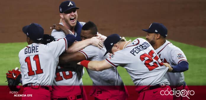 Los Braves de Atlanta blanquearon a los Astros de Houston para coronarse campeones del beisbol de las Grandes Ligas. Foto: Agencia EFE