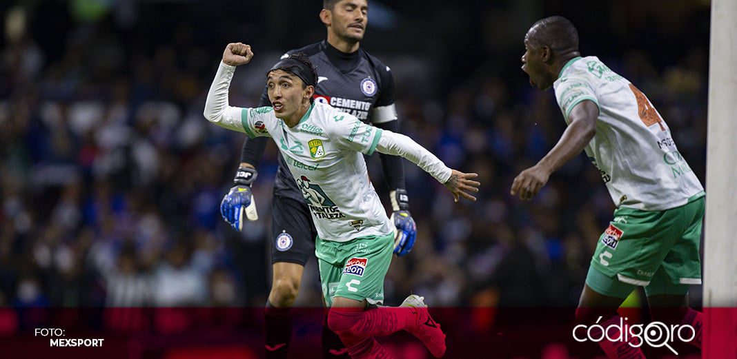 León derrota a Cruz Azul y pone un pie en los cuartos de final