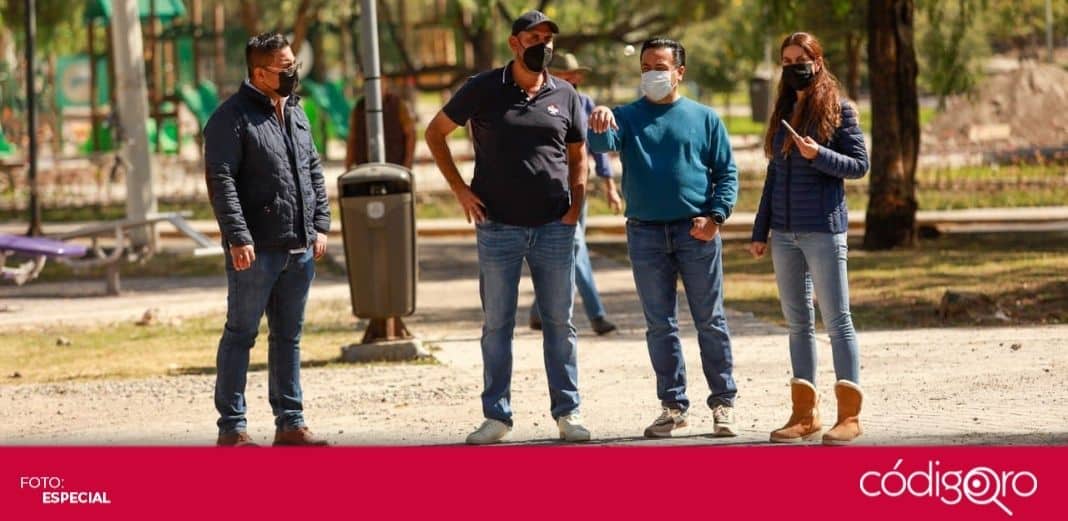 Nava supervisa rehabilitación del parque en avenida Epigmenio González