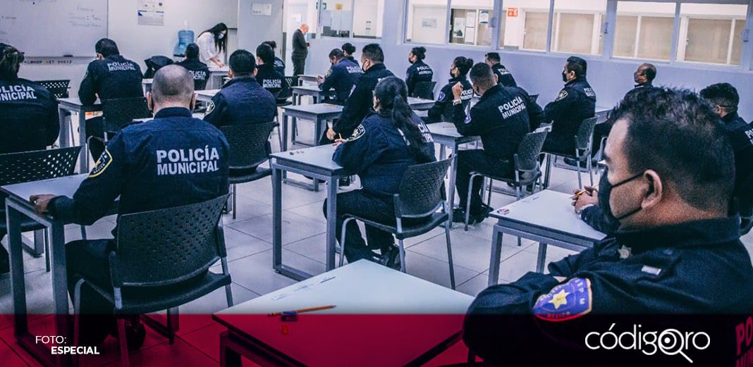 Policías municipales de Querétaro realizan proceso de nivelación académica