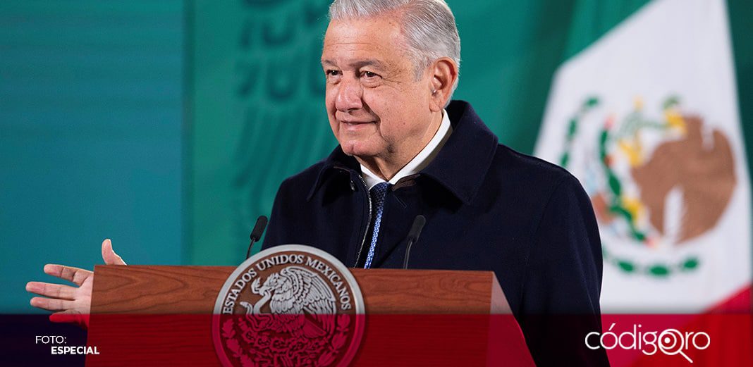 AMLO anuncia que aplicarán refuerzo vs Covid a magisterio y personal de salud