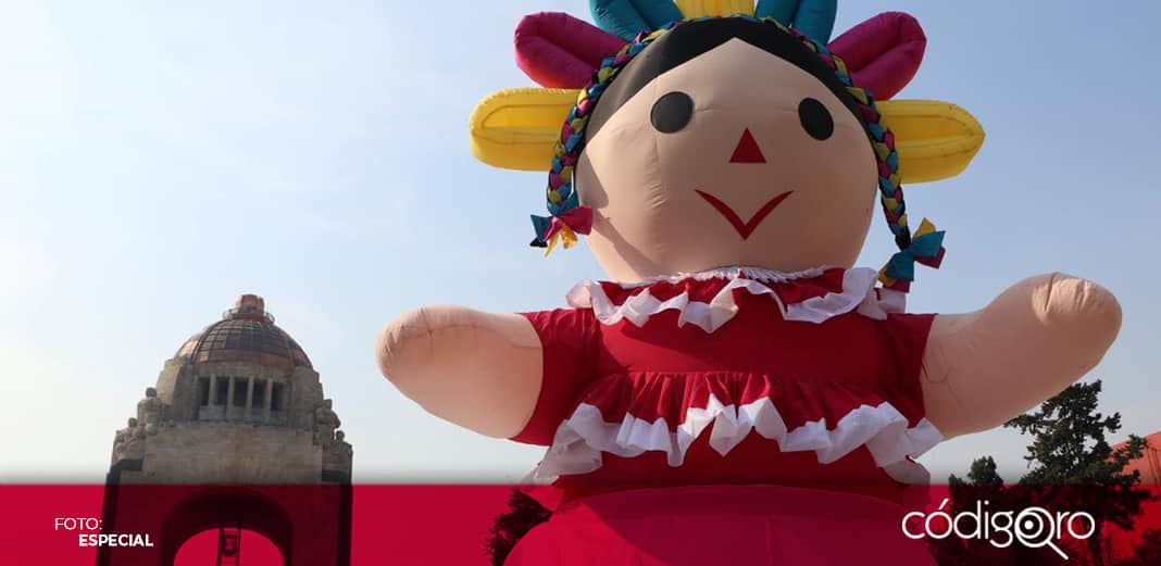 Ciudad de México celebra feria de muñecas artesanales queretanas