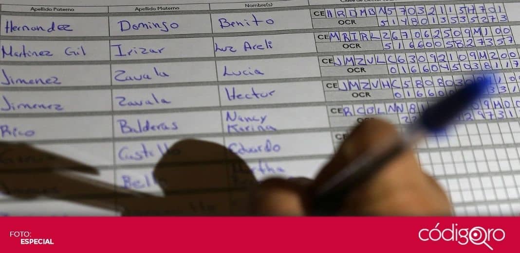 INE valida 1.3 millones de firmas para revocación de mandato