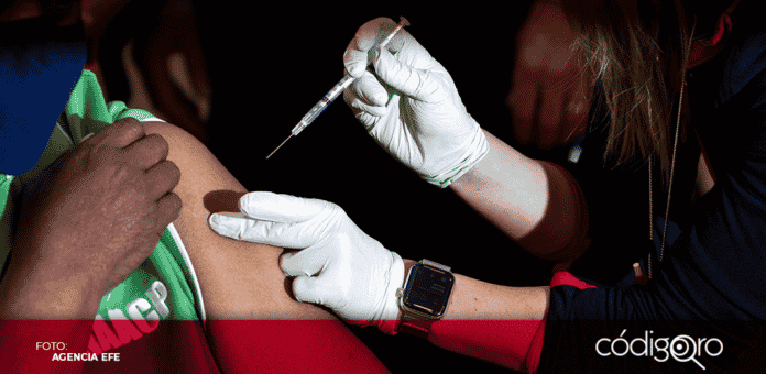 El alcalde de Nueva York, Bill de Blasio, anunció que quienes se pongan la dosis de refuerzo de la vacuna contra COVID-19 recibirán una bonificación de 100 dólares
