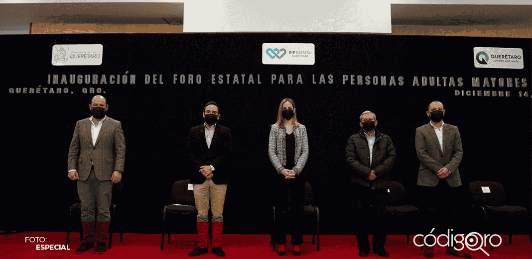 Participó Car Herrera de Kuri en el Foro Estatal para Personas Adultas Mayores