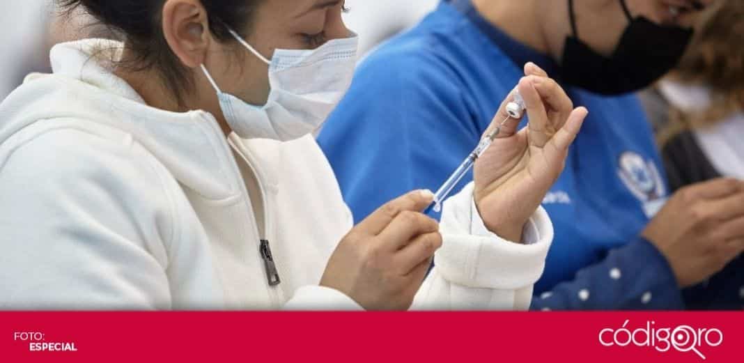 Aplican primeros refuerzos contra COVID-19 a personal sanitario en Jalpan: SNTSA