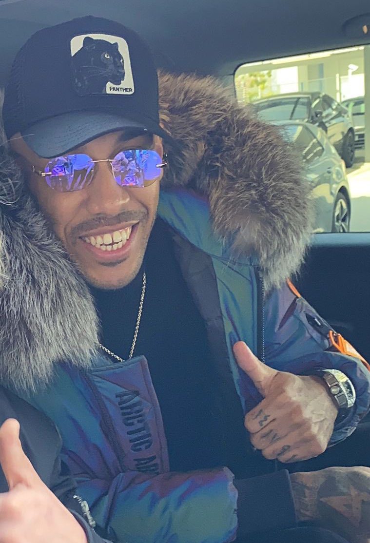 Aubameyang aterrizó esta mañana en el aeropuerto de Barcelona