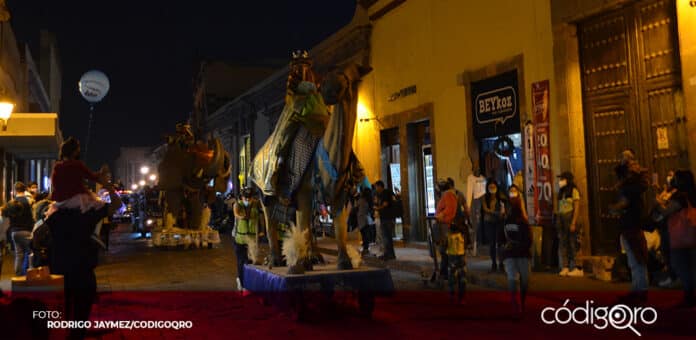 La tradicional Cabalgata de Reyes Magos volvió a las calles del Centro Histórico de la ciudad de Querétaro. Foto: Rodrigo Jaymez
